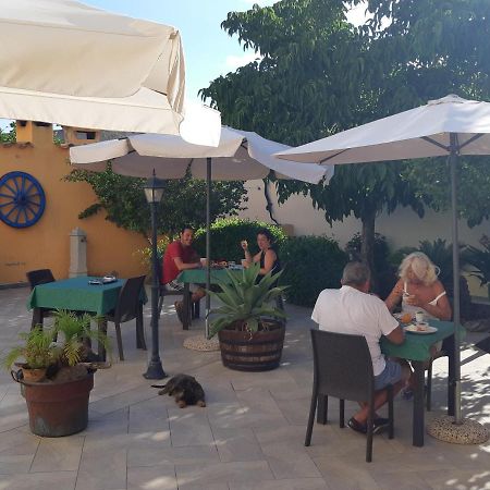 Da Sarah Hotel Muravera Kültér fotó