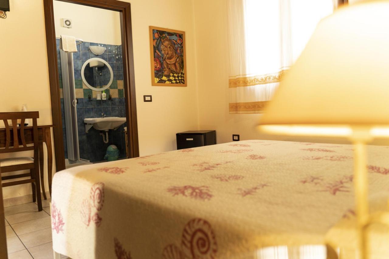Da Sarah Hotel Muravera Kültér fotó