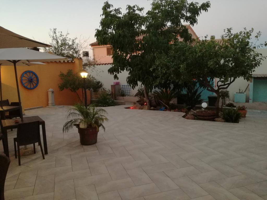 Da Sarah Hotel Muravera Kültér fotó